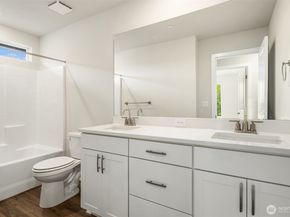 23277 Arbors Terrace Road NE 16, Kingston WA 98346