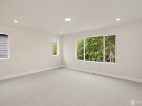 23277 Arbors Terrace Road NE 16, Kingston WA 98346