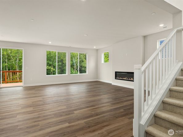 23277 Arbors Terrace Road NE 16, Kingston WA 98346