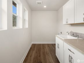 23277 Arbors Terrace Road NE 16, Kingston WA 98346