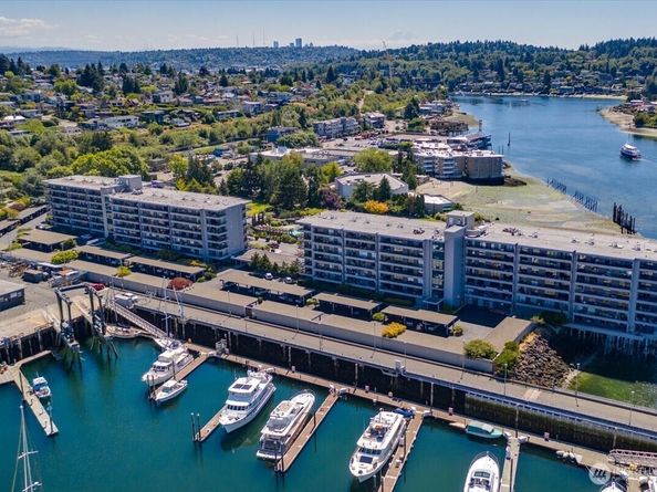 6535 Seaview Avenue NW 305B, Seattle WA 98117