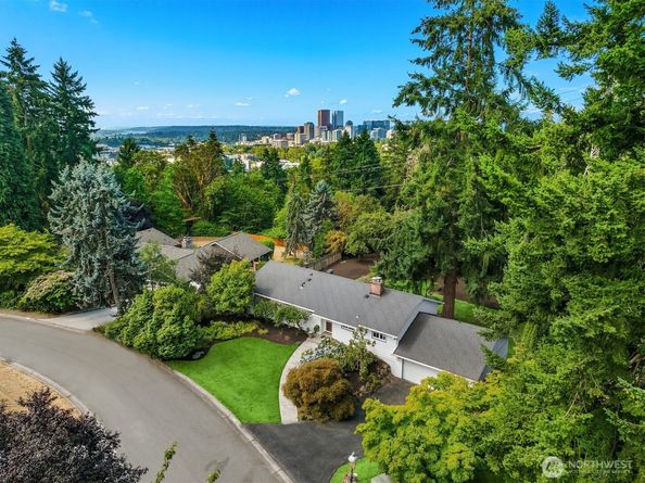 2805 124th Place NE, Bellevue WA 98005