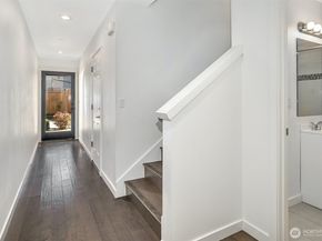 7526 43rd Avenue S A, Seattle WA 98118