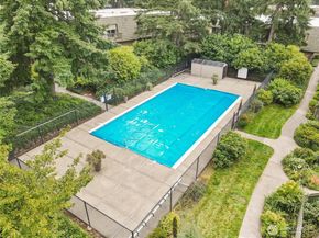 1420 153rd  Ave NE 4004, Bellevue WA 98007