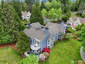 22471 SE 42nd Terrace 2204, Issaquah WA 98029
