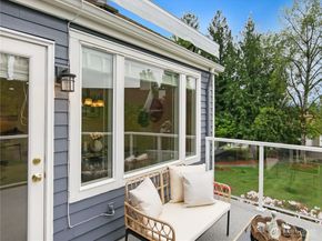 22471 SE 42nd Terrace 2204, Issaquah WA 98029