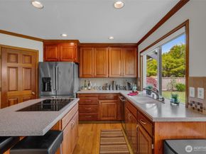 12429 55th Place W, Mukilteo WA 98275
