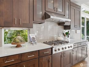 13424 NE 80th Street, Redmond WA 98052