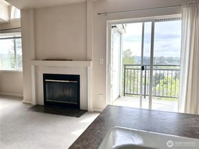 3819 130th Lane SE E6, Bellevue WA 98006