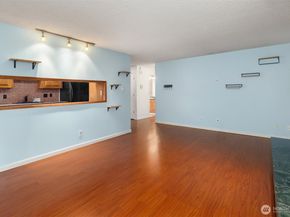 5915 Highway Place 201, Everett WA 98203