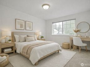 3904 NE 5th Place, Renton WA 98056