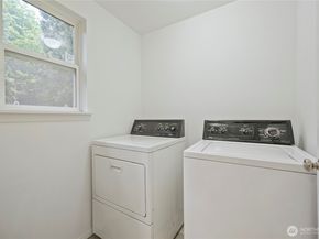 3904 NE 5th Place, Renton WA 98056