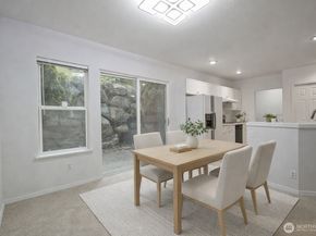 3904 NE 5th Place, Renton WA 98056