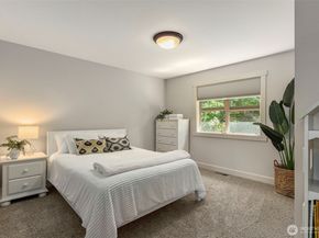 4810 Rose Avenue NE, Bainbridge Island WA 98110