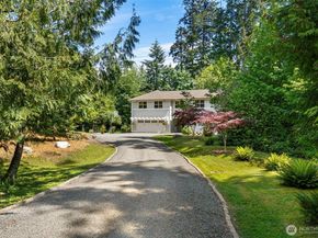 4810 Rose Avenue NE, Bainbridge Island WA 98110