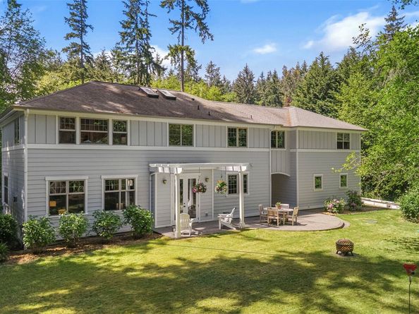 4810 Rose Avenue NE, Bainbridge Island WA 98110
