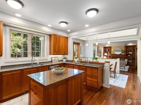 4810 Rose Avenue NE, Bainbridge Island WA 98110
