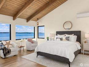 4692 Rockaway Beach Road NE, Bainbridge Island WA 98110