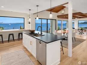 4692 Rockaway Beach Road NE, Bainbridge Island WA 98110