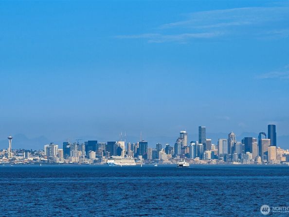 4692 Rockaway Beach Road NE, Bainbridge Island WA 98110