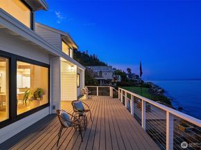 4692 Rockaway Beach Road NE, Bainbridge Island WA 98110