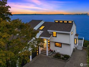 4692 Rockaway Beach Road NE, Bainbridge Island WA 98110