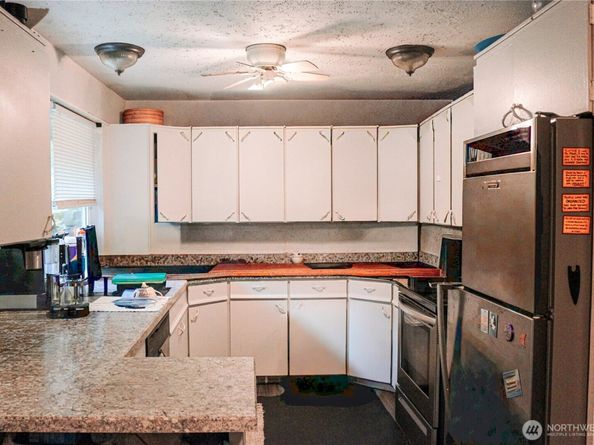 14717 206th Avenue SE, Renton WA 98059