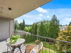 321 Bellevue Way SE 403, Bellevue WA 98004