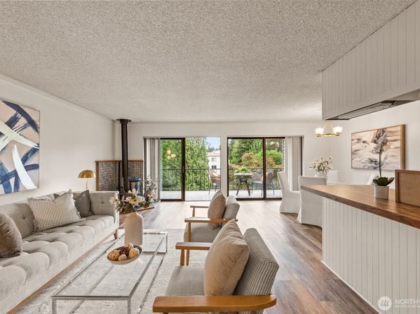 321 Bellevue Way SE 403, Bellevue WA 98004
