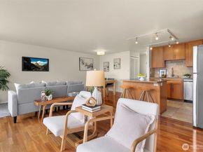 1001 Queen Anne Avenue N 303, Seattle WA 98109