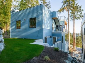 10719 Lake View Drive, Lake Stevens WA 98258