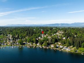 10719 Lake View Drive, Lake Stevens WA 98258