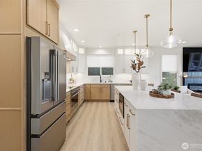 10719 Lake View Drive, Lake Stevens WA 98258