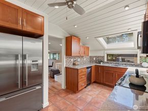 510 N 138th Street, Seattle WA 98133