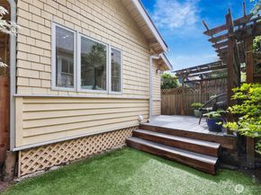 1601 22nd Avenue 2118, Seattle WA 98122