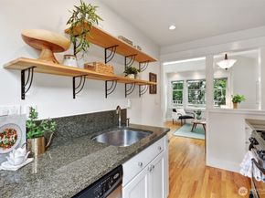 1601 22nd Avenue 2118, Seattle WA 98122
