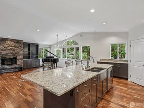 11633 NE 92nd Street, Kirkland WA 98033
