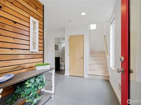 1516 NW 61st Street, Seattle WA 98107
