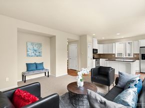 20914 13th Place W, Lynnwood WA 98036