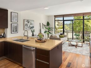 10000 Main Street 212, Bellevue WA 98004