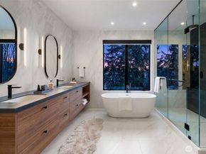 9818 SE 42nd Place, Mercer Island WA 98040