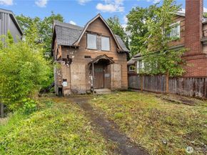 4563 33rd Avenue S, Seattle WA 98118