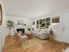 14032 Stone Avenue N, Seattle WA 98133