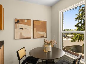 715 24th Avenue 306, Seattle WA 98122