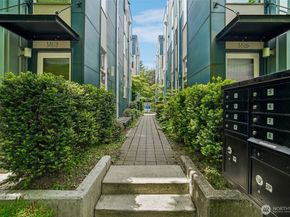 3817 B California Avenue SW, Seattle WA 98116