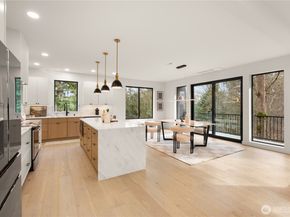 300 SE 208th Street, Bothell WA 98012
