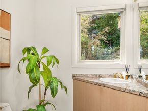936 170th Place SE, Bellevue WA 98008