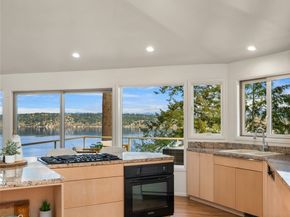 936 170th Place SE, Bellevue WA 98008