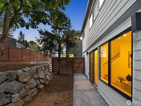 9026 Corliss Avenue N, Seattle WA 98103