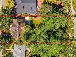 5106 47th Avenue NE, Seattle WA 98105